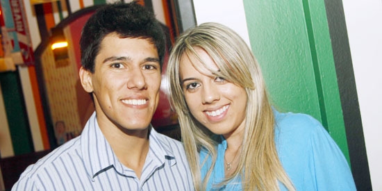 Eduardo Marques e Bianca Marques em restaurante na avenida Paulo VI